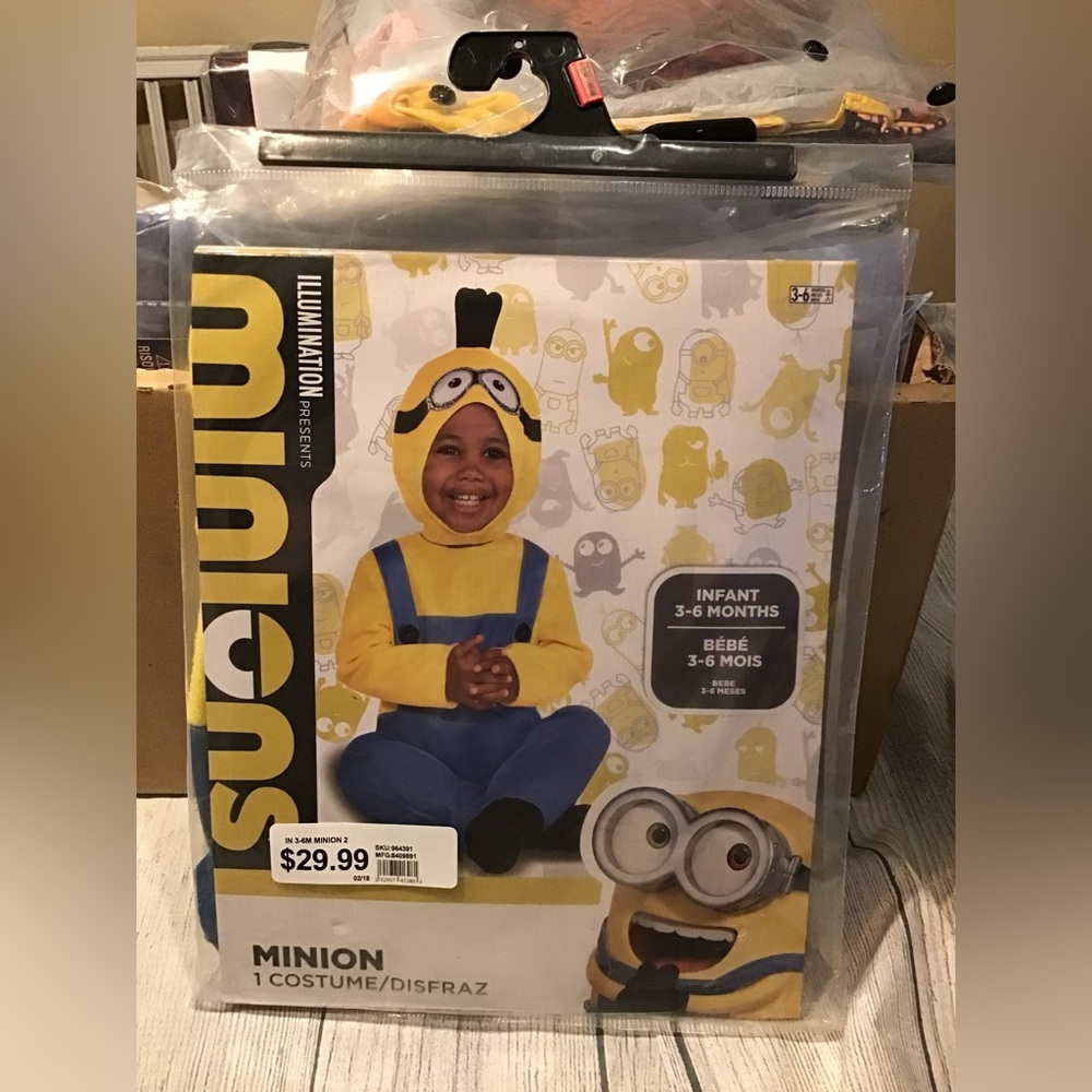 Minions infant costume 3-6 months costume -NEW